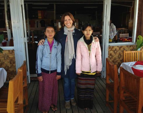 Geso and her sister at Inle Lake